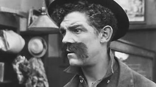 Charlie Chaplin - The Pawnshop - 1916