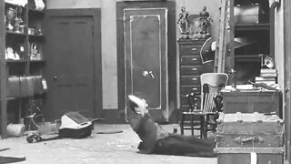 Charlie Chaplin - The Pawnshop - 1916