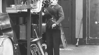 Charlie Chaplin - The Pawnshop - 1916