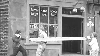 Charlie Chaplin - The Pawnshop - 1916