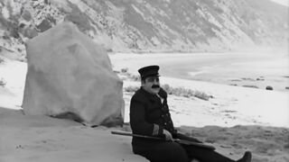 Charlie Chaplin - The Adventurer - 1917