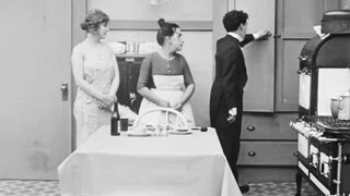 Charlie Chaplin - The Adventurer - 1917