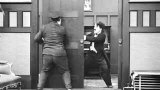 Charlie Chaplin - The Adventurer - 1917