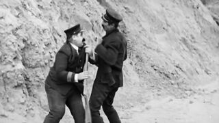 Charlie Chaplin - The Adventurer - 1917