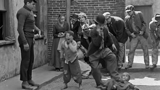 Charlie Chaplin - The Kid - 1921