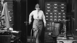 Charlie Chaplin - The Bank - 1915